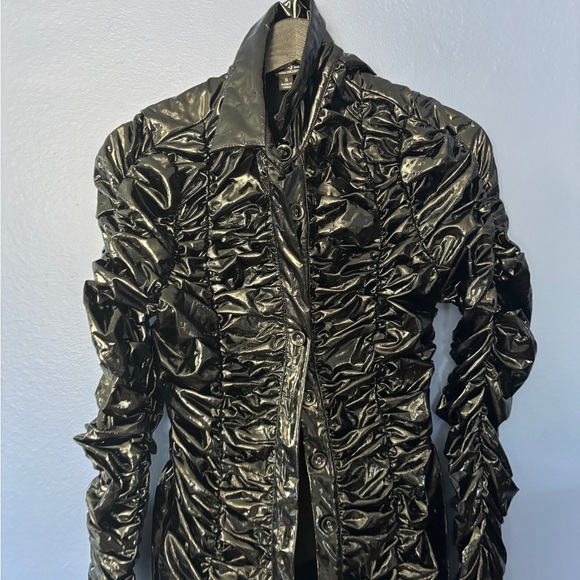 Elegant Black Ruched Women's Coat - Picture 2 of 6